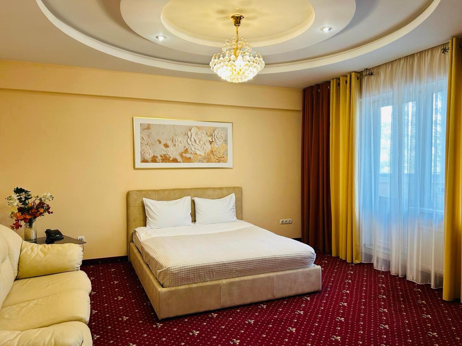 Luxury Apartment In New Building 基希讷乌 外观 照片