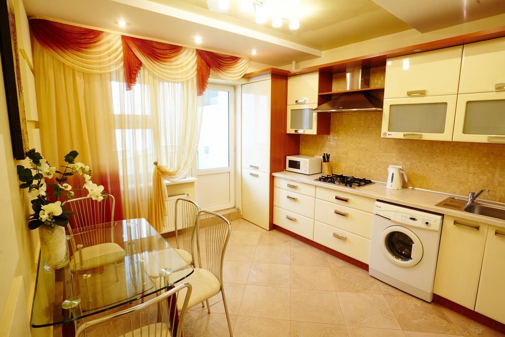 Luxury Apartment In New Building 基希讷乌 外观 照片