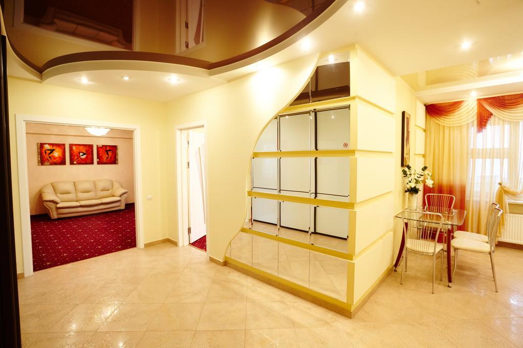 Luxury Apartment In New Building 基希讷乌 外观 照片
